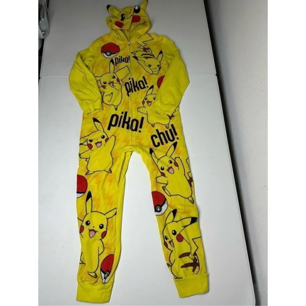 Pokemon Kids Exclusive Hooded Pajama Blanket Sleeper Size 8 Yellow